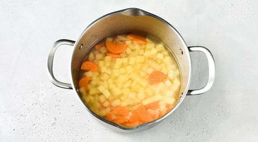 Крем-суп из грибов со сливками: шаг 2