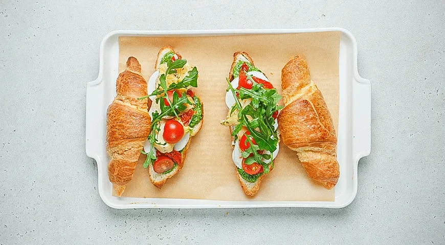 Круассан «Капрезе»: шаг 2