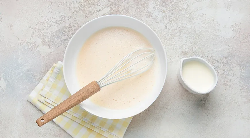 Кукурузные блинчики с куркумой и карамелизованными ананасами: шаг 2