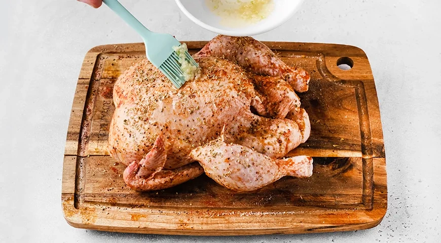 Курица, запеченная целиком в мультиварке: шаг 2