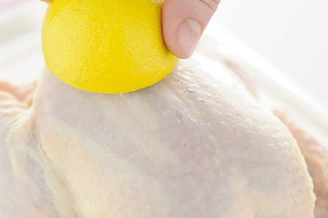 Шаг 2: Курица с картофелем в духовке