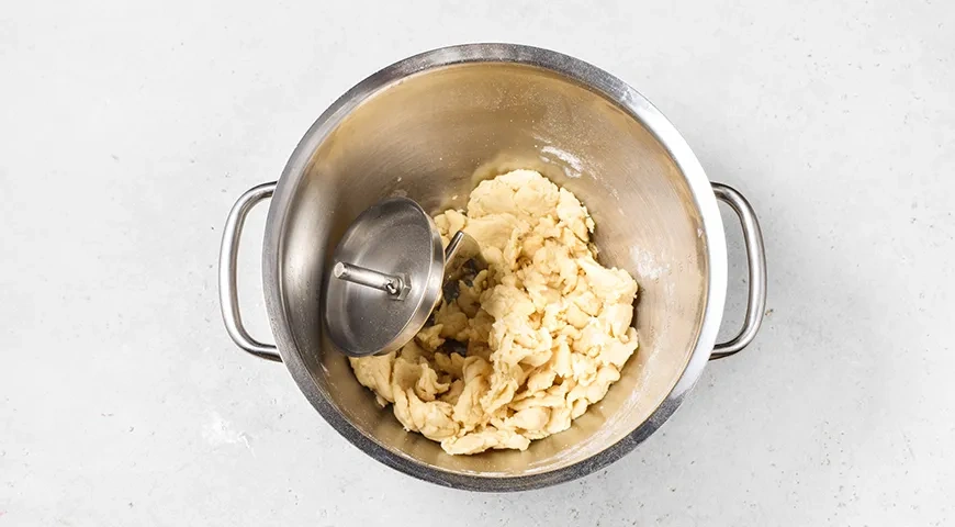 Кутабы с творогом и зеленью: шаг 2