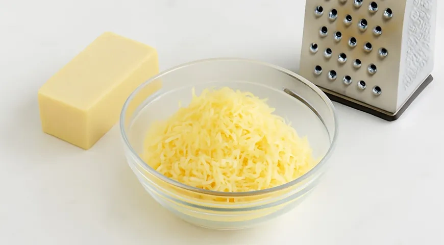 Лепешки из кабачков с сыром: шаг 2