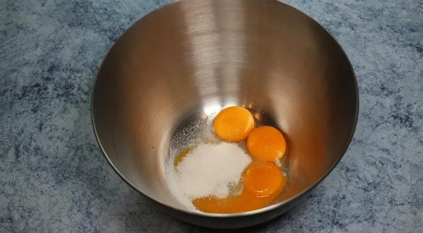 Малиновое мороженое с "Махеевъ" на 14 февраля: шаг 2