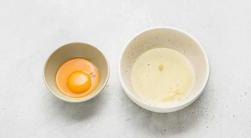 Манник на кефире с яблоками по-домашнему: шаг 2