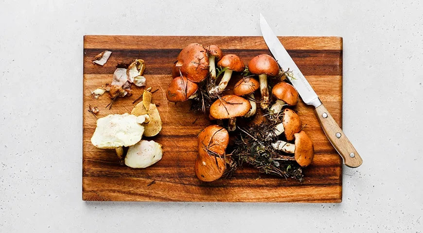 Маринованные маслята с уксусом: шаг 2