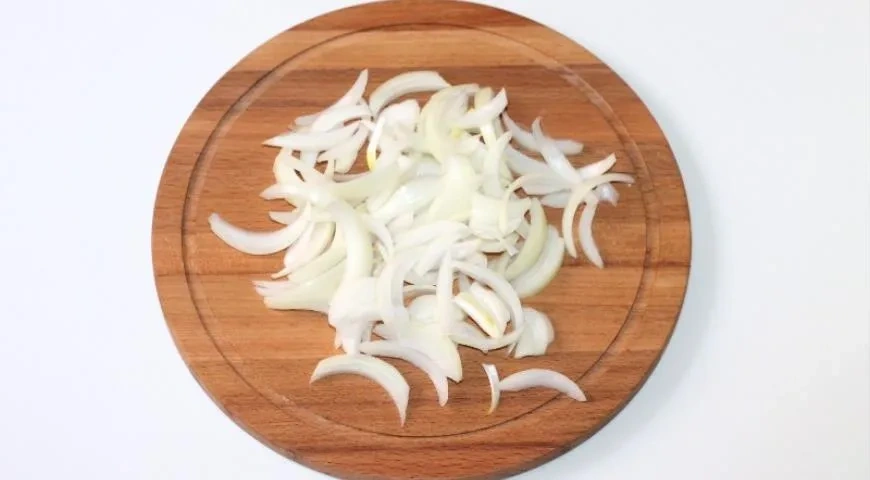 Маринованные овощи с картофелем: шаг 2