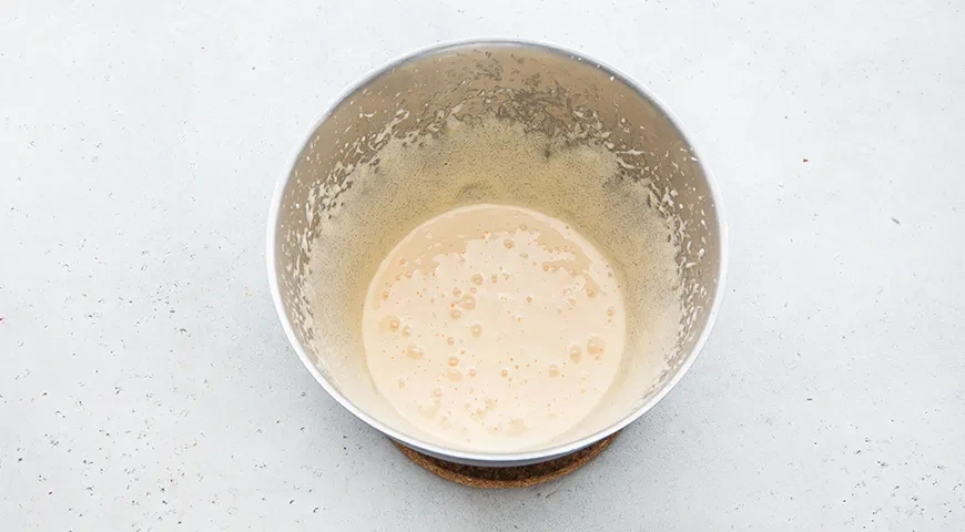 Медовик с бананом: шаг 2