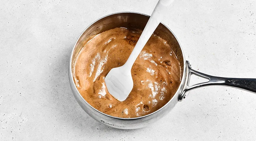 Медовик с малиной: шаг 2