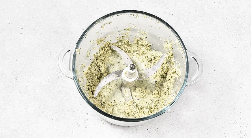 Молоко из тыквенных семечек с курагой: шаг 2