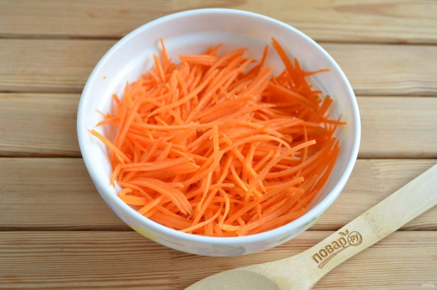 Шаг 2: Морковь по-корейски