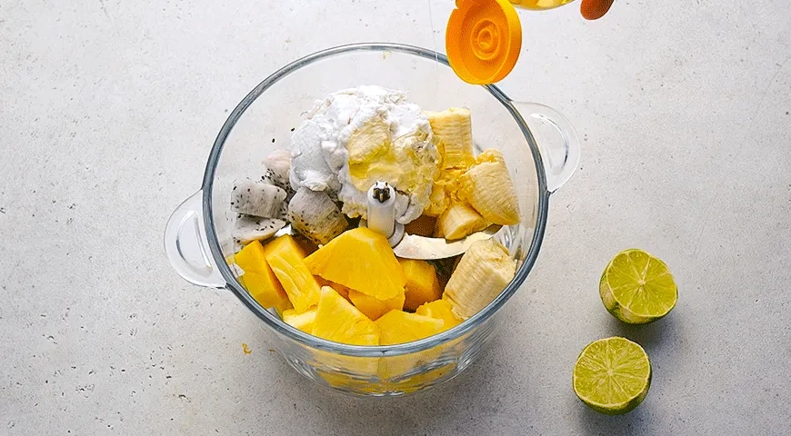Мороженое из банана, ананаса и питахайи: шаг 2