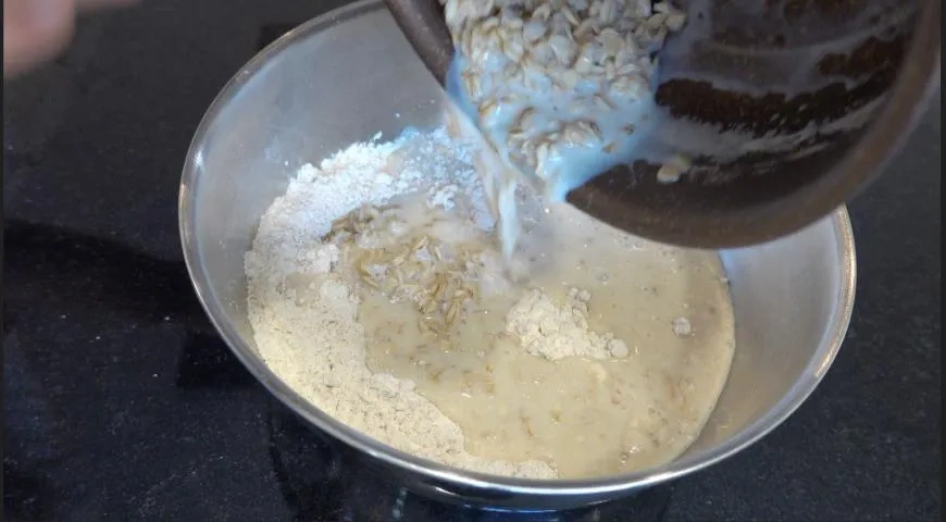 Обалденный овсяный хлеб с мёдом по скандинавскому рецепту: шаг 2