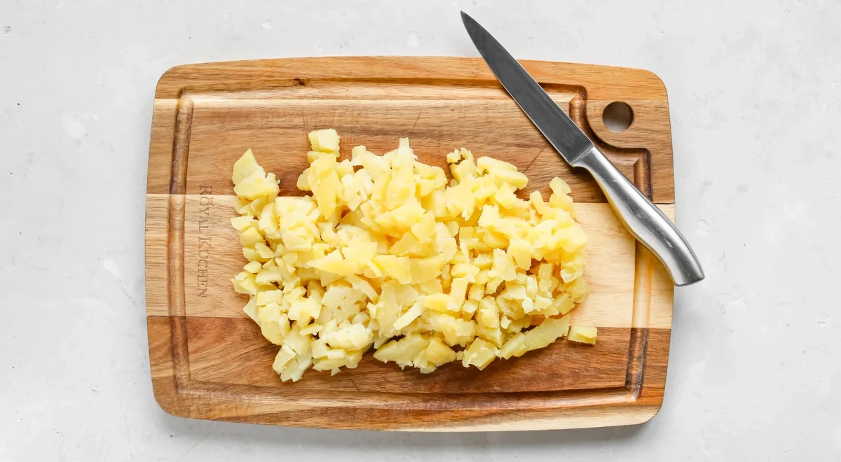 Окрошка на майонезе: шаг 2