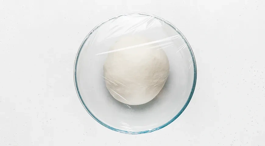 Осетинский пирог с курицей и сыром: шаг 2