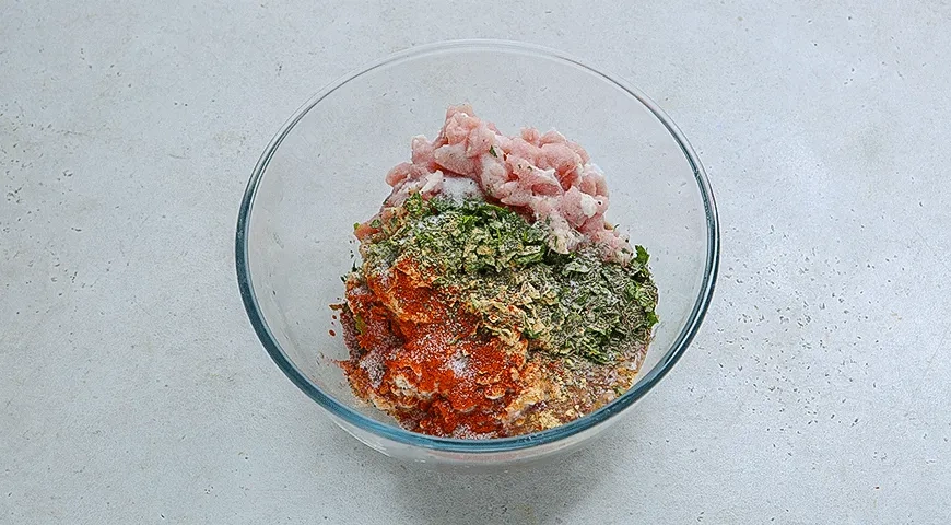 Паштет с фисташками, запеченный в духовке: шаг 2