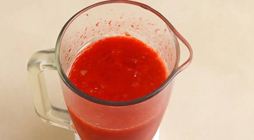 Пастила из клубники в духовке: шаг 2