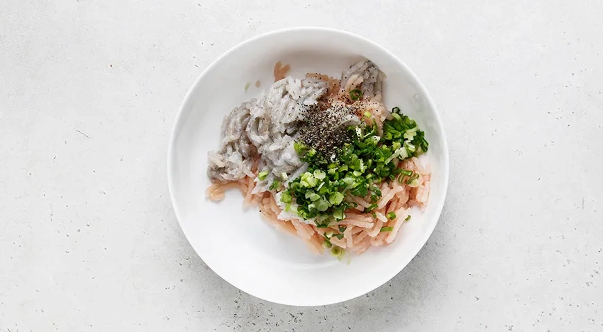 Пельмени с соусом том ям: шаг 2