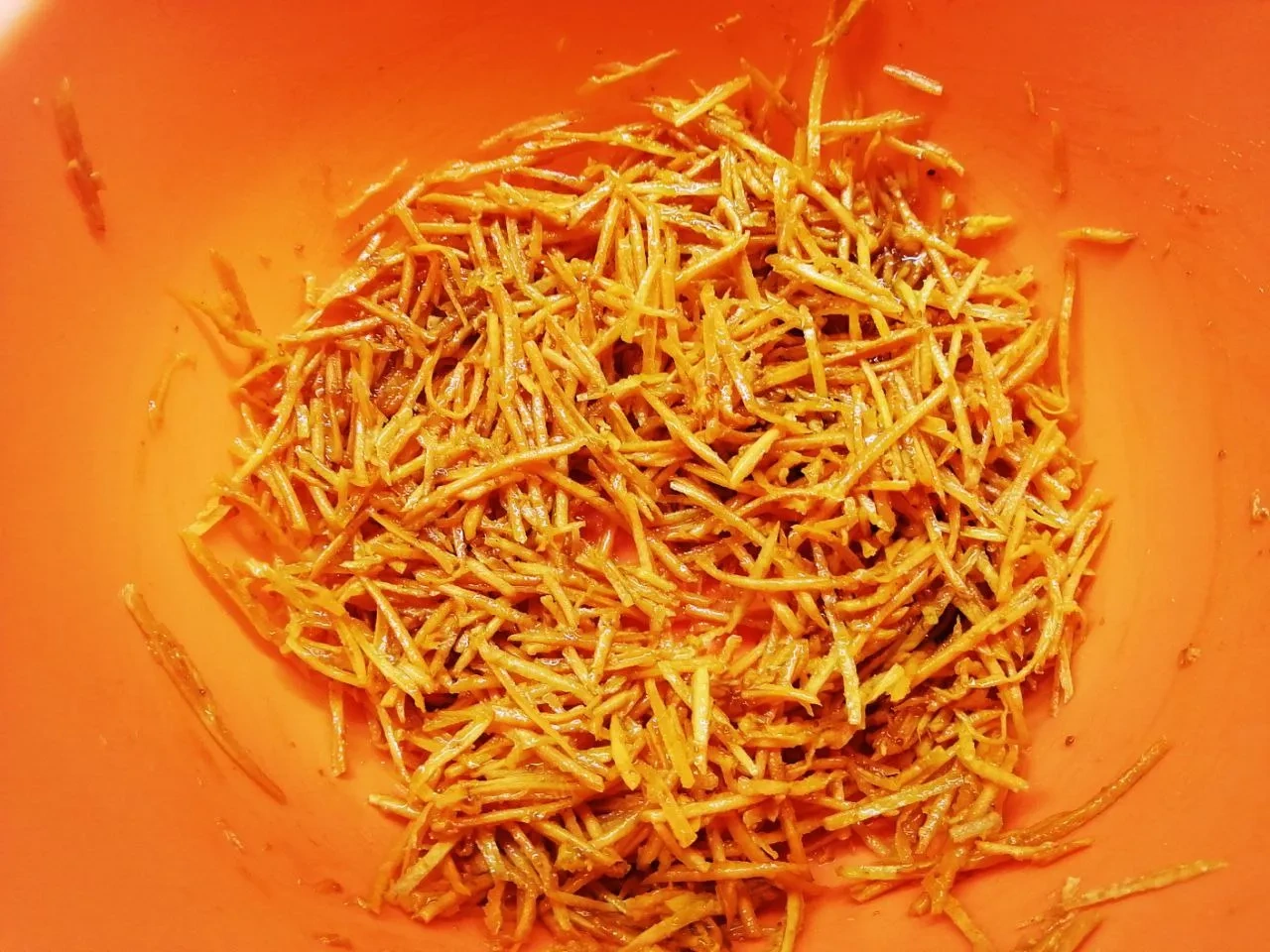 Пикантный салат с курицей и фасолью: шаг 2