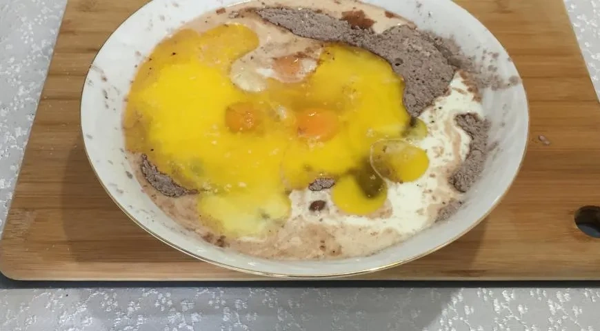 Пирог с бананами и шоколадом: шаг 2