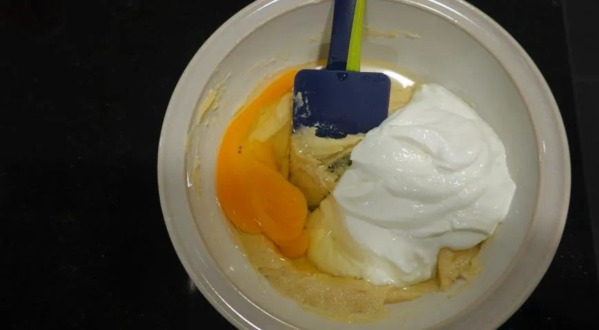 Пирог с ягодами по семейному рецепту: шаг 2