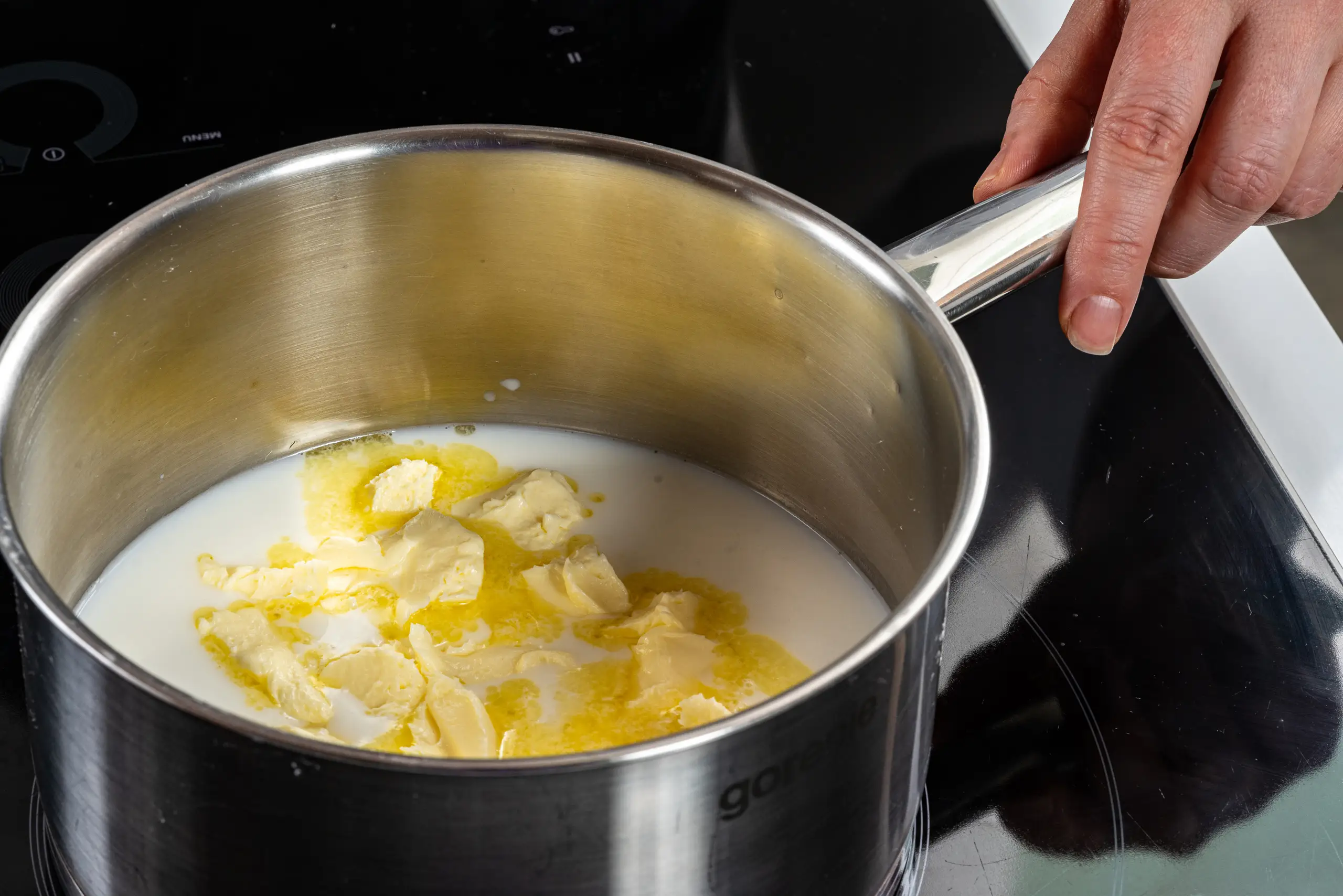 Шаг 2: Пирожные «Лебеди»