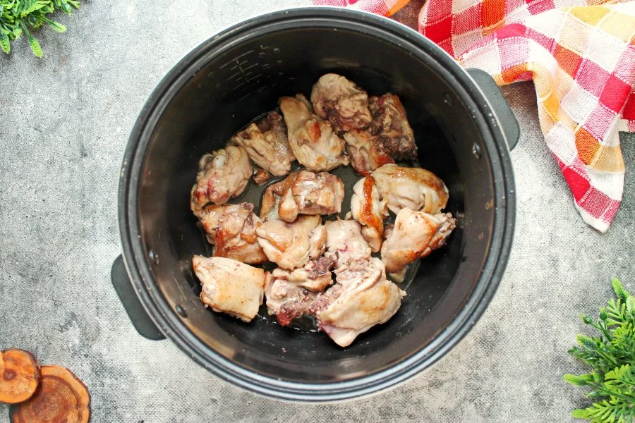 Шаг 2: Плов с курицей в мультиварке