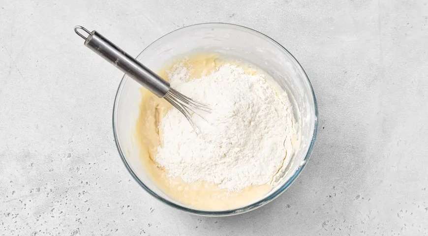 Пончики на кефире: шаг 2