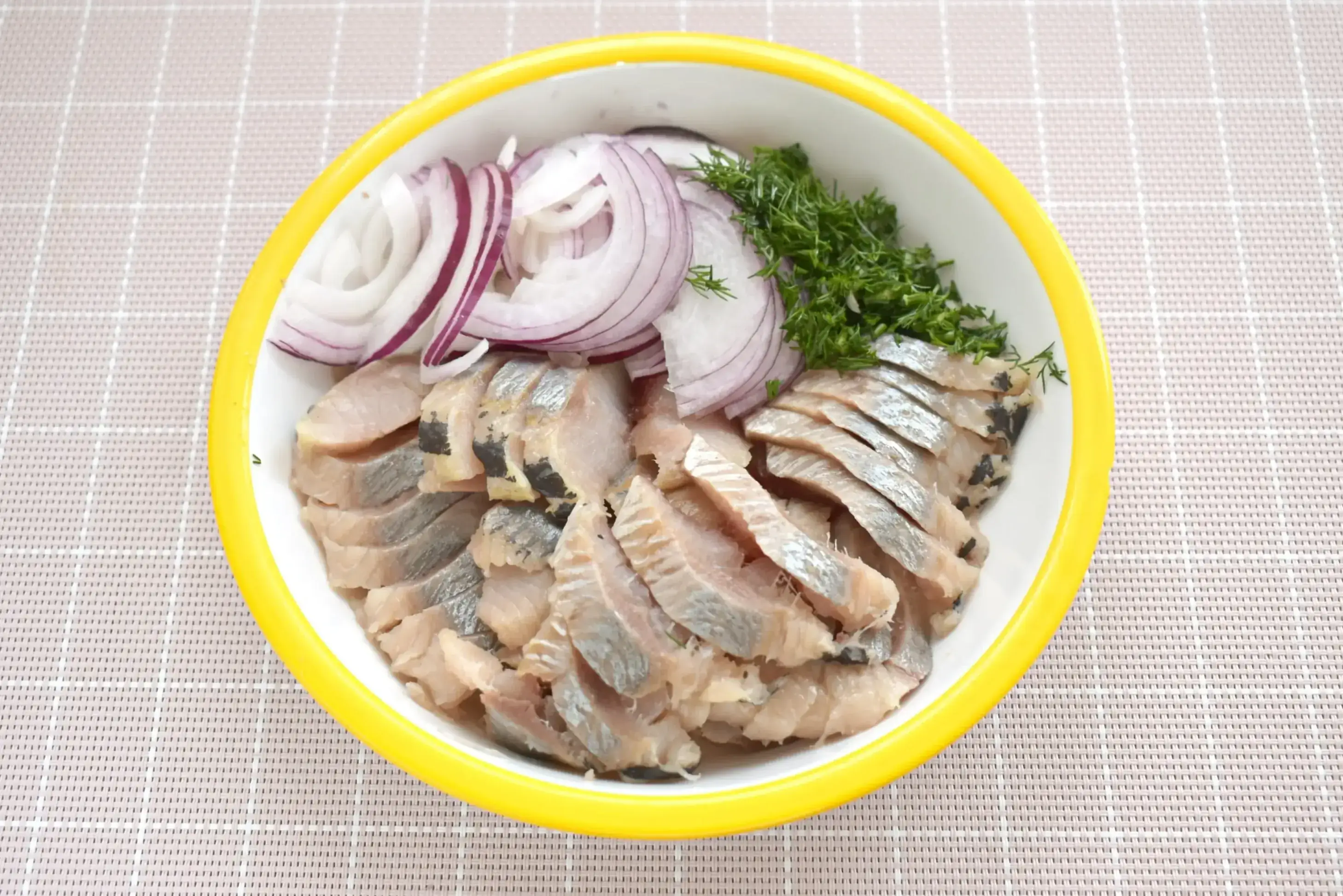 Закуска из сельди за 15 минут: шаг 2