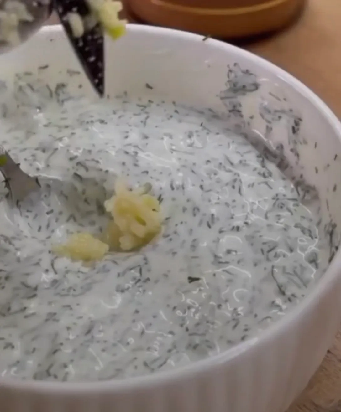 Праздничный салат с грибами: шаг 2