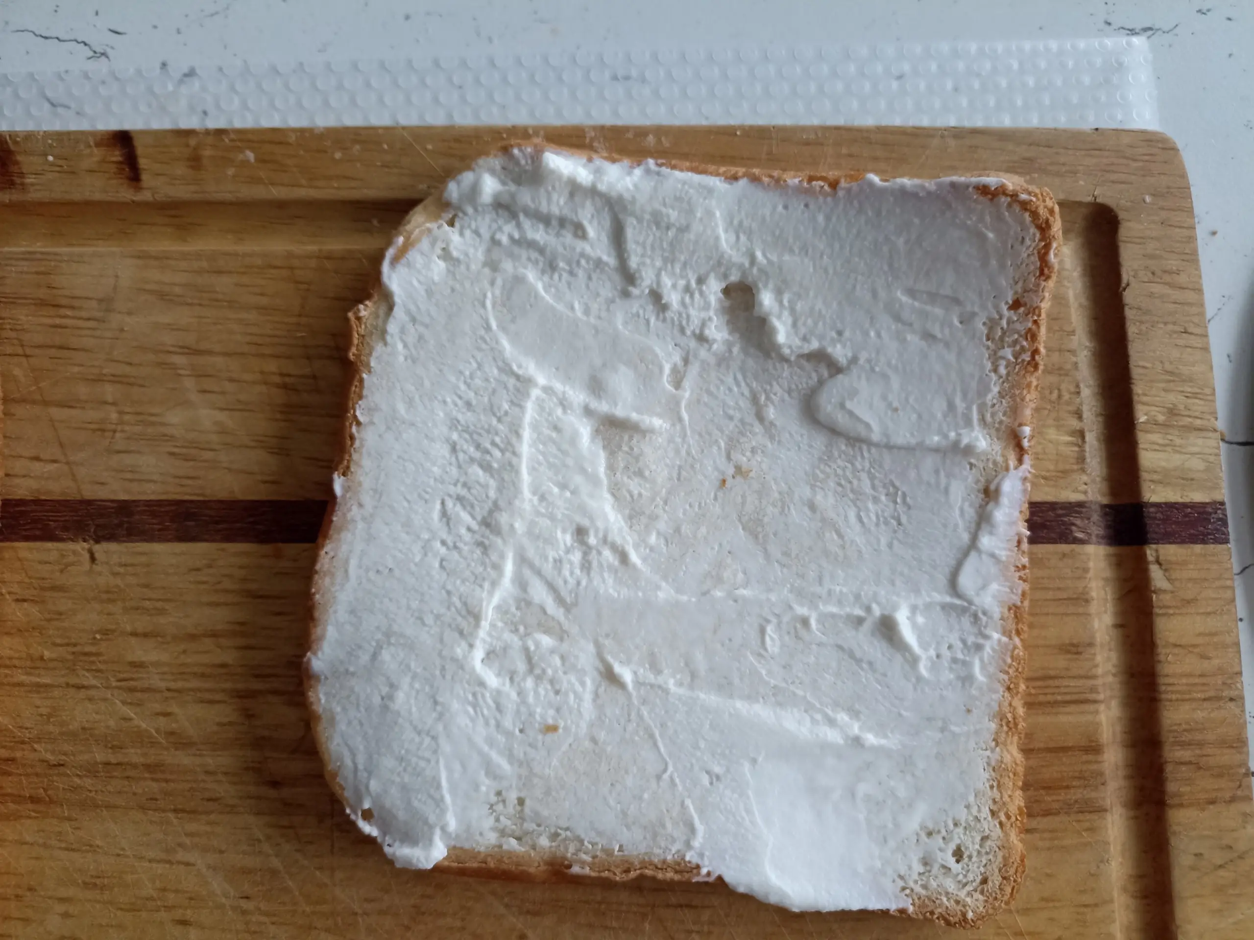 Шаг 2: Простой горячий сэндвич с красной рыбой и рикоттой