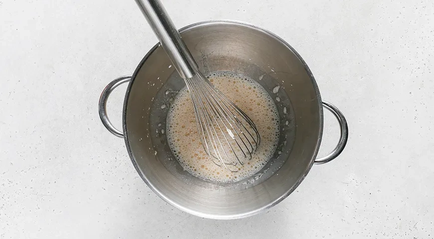 Пышные оладьи из ржаной муки: шаг 2