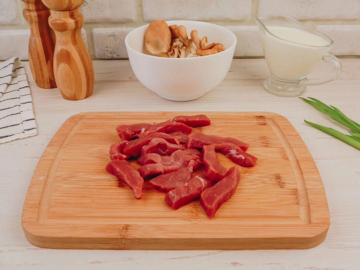 Шаг 2: Пюре с бефстроганов