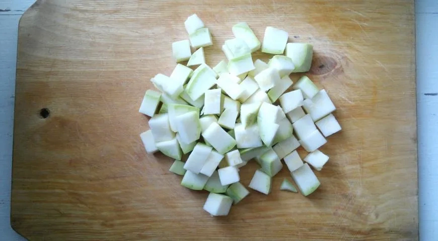 Рагу из капусты и кабачков: шаг 2