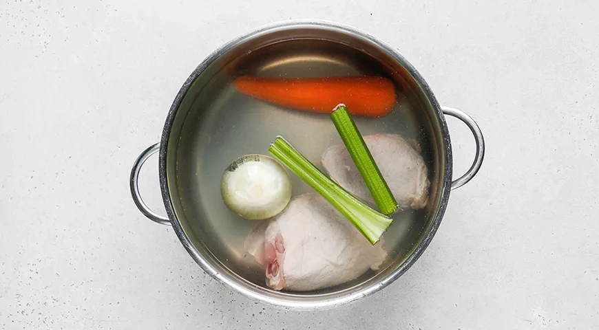 Рассольник с гречкой: шаг 2