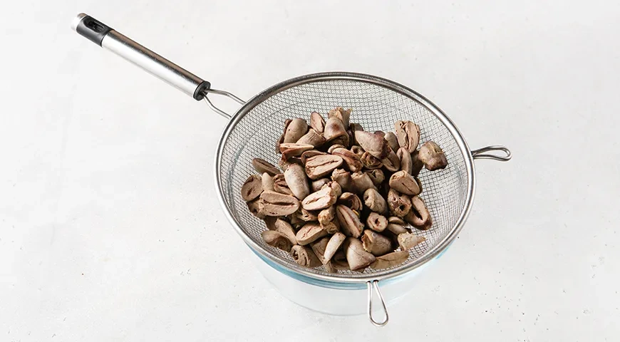 Рассольник с куриными сердечками: шаг 2