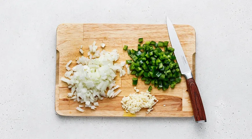 Рис с фасолью на сковороде: шаг 2