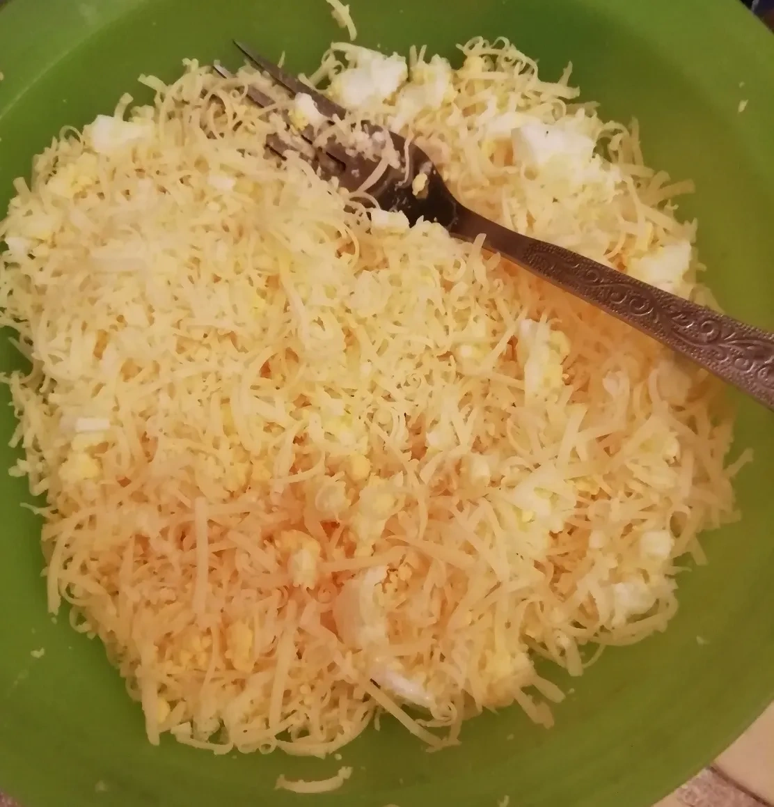 Рогалики из слоёного теста: шаг 2