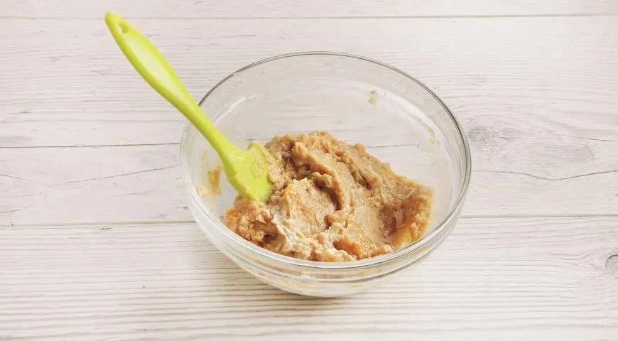 Роллы с фасолью, зеленью и авокадо: шаг 2