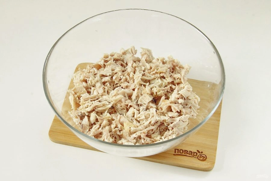 Шаг 2: Салат ананас с курицей и сыром