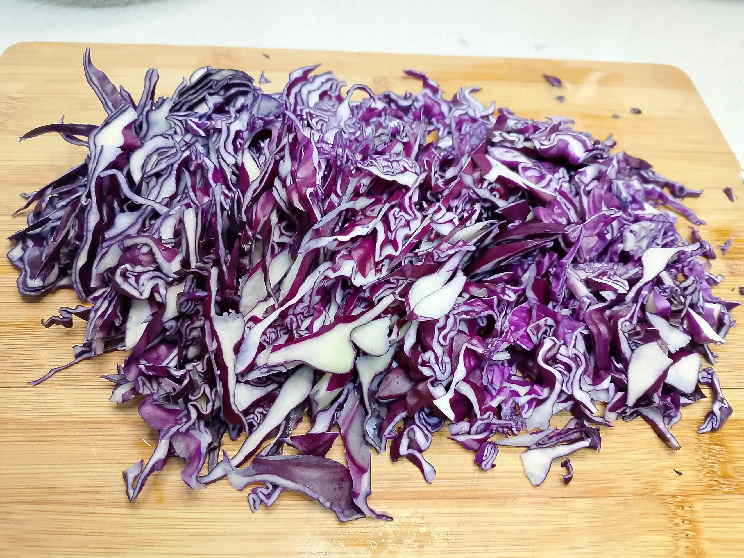 Шаг 2: Салат из краснокочанной капусты