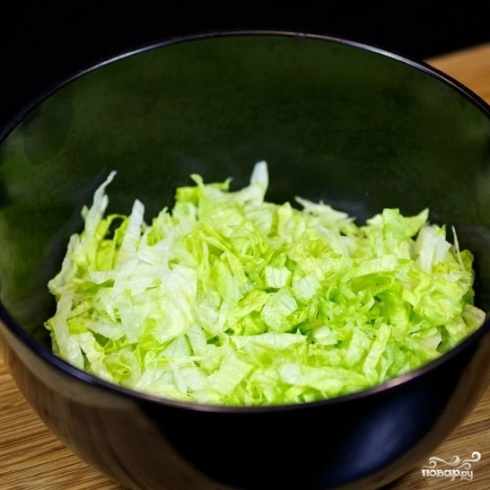 Шаг 2: Салат из огурцов и помидор о в