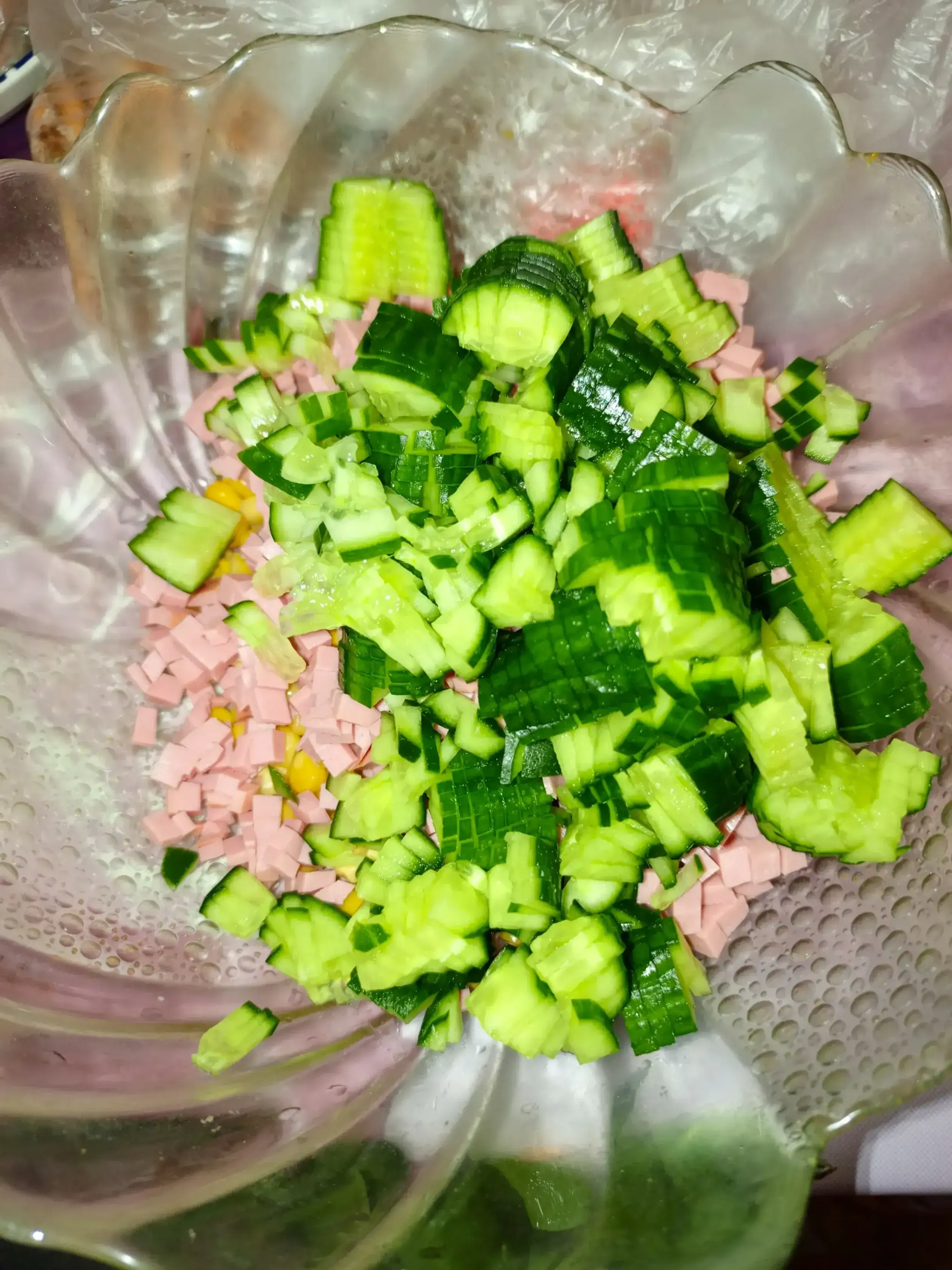 Салат Крабовый: шаг 2