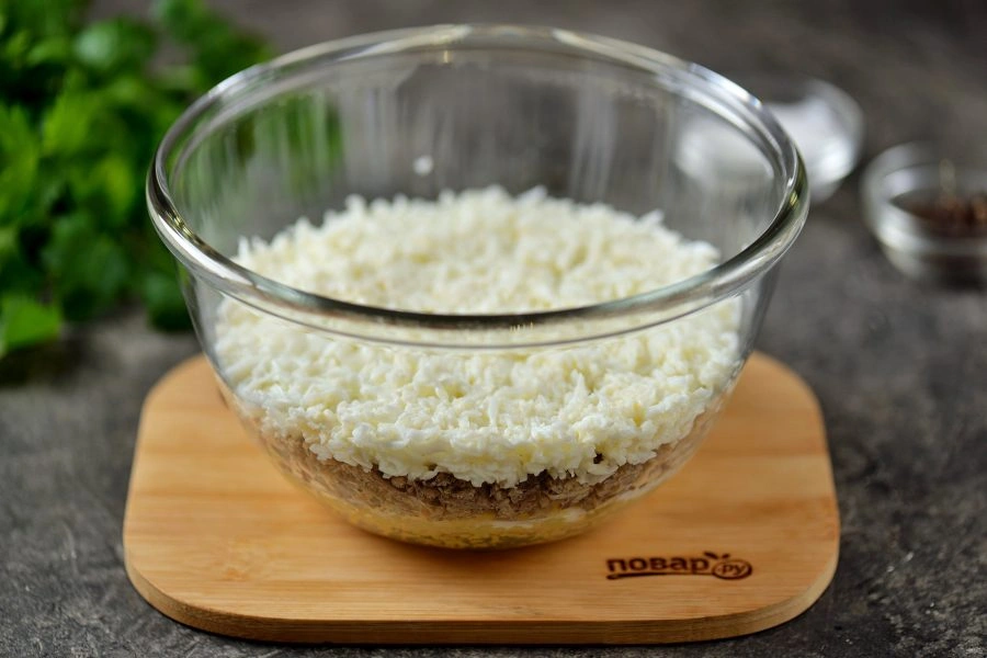 Шаг 2: Салат мимоза классический