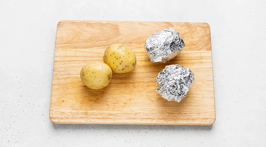 Салат Минский с грибами, квашеной капустой и картофелем: шаг 2