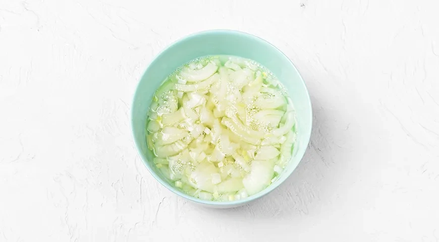 Салат Мужские грезы с курицей: шаг 2