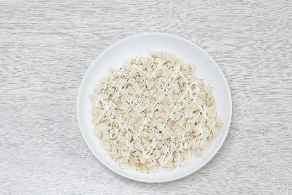 Салат «Новогодние часы»: шаг 2