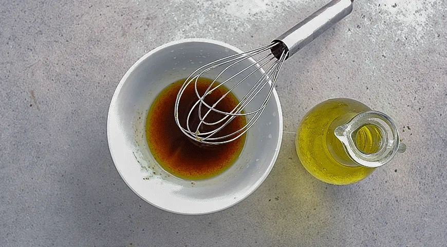 Салат с инжиром, прошутто и сыром: шаг 2