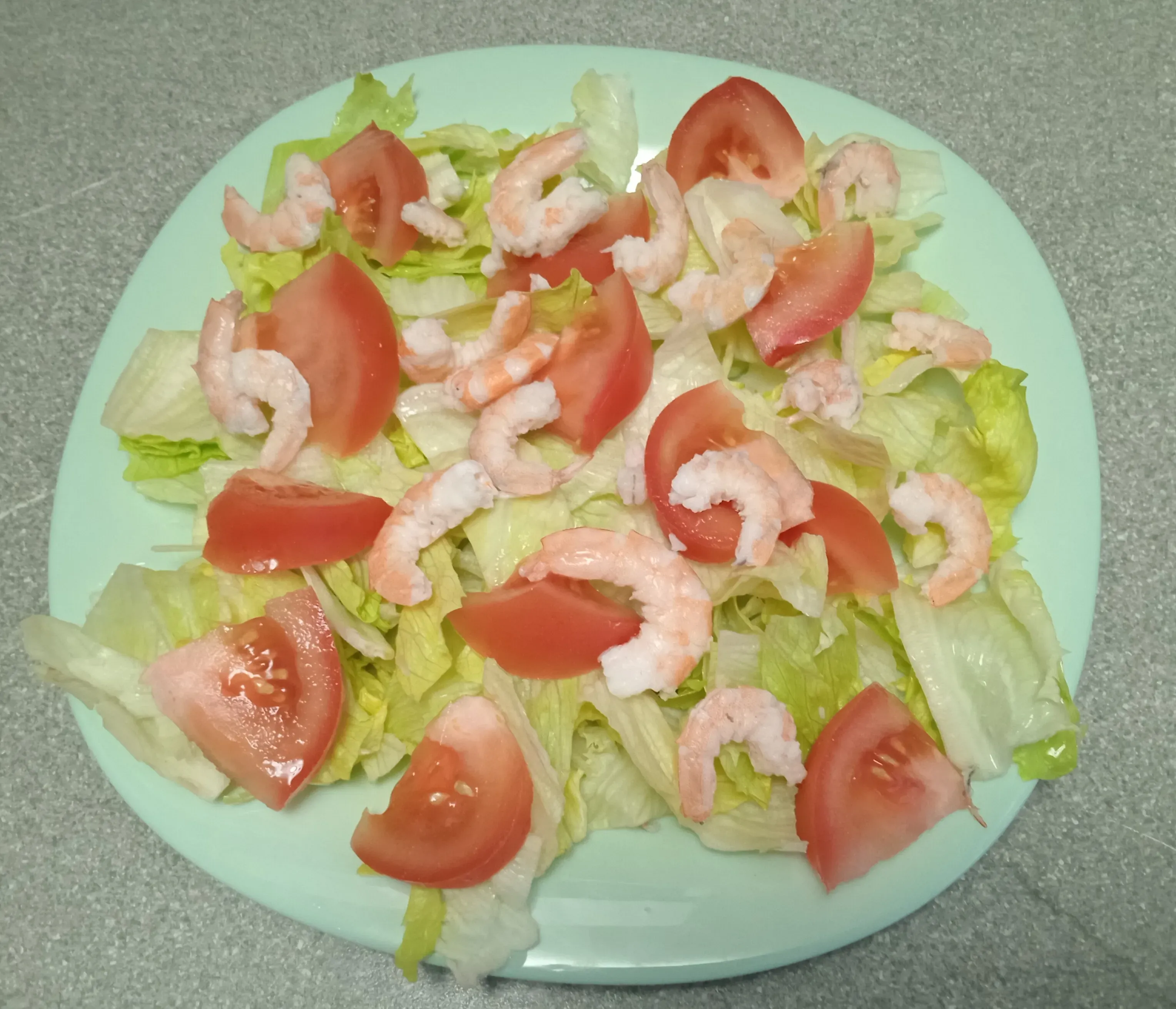 Салат с креветками и медовой заправкой: шаг 2