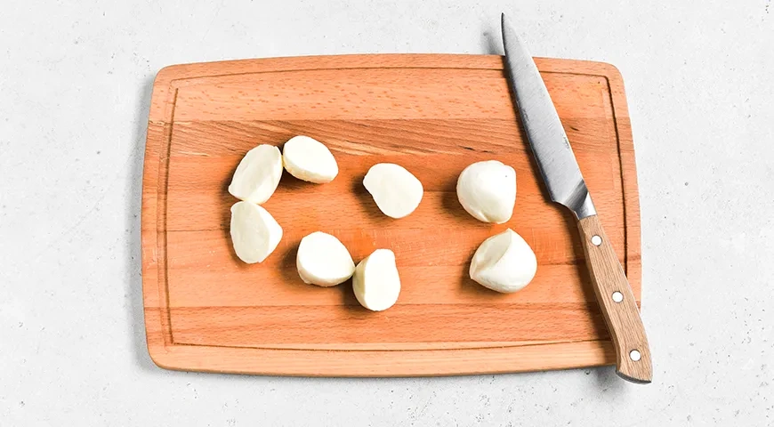 Салат с руколой и вялеными помидорами: шаг 2